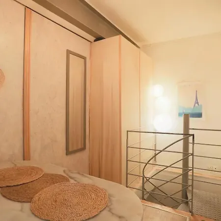 La Privee Des Chevaliers Apartment